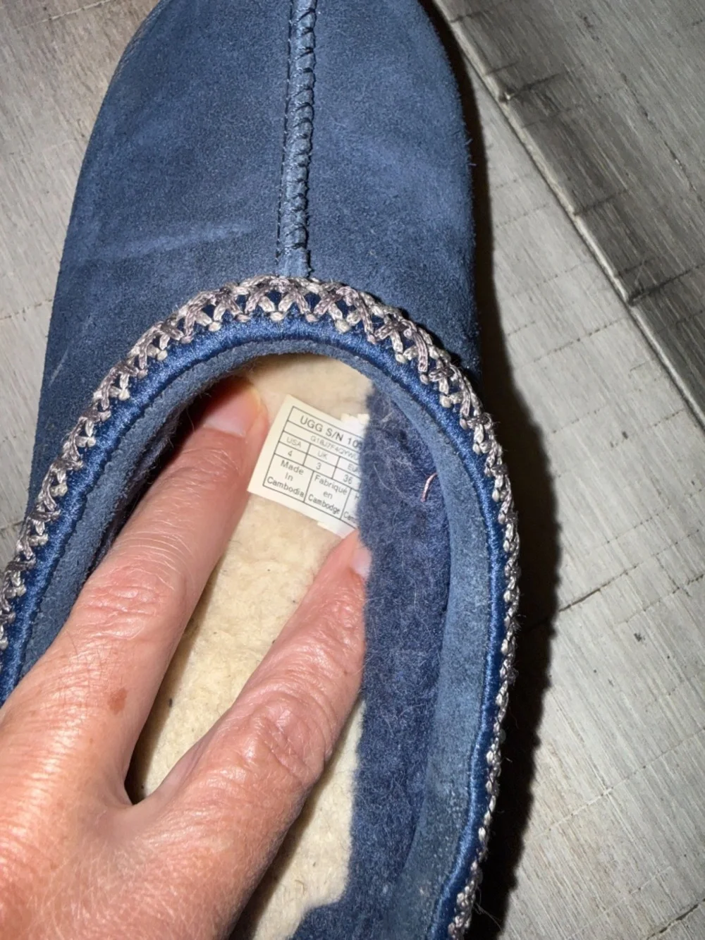 Boys Tasman slippers